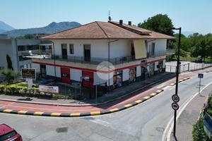 NEGOZIO A CASSINO