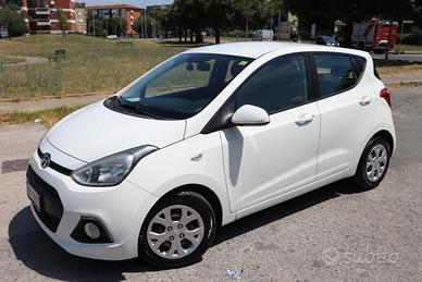 HYUNDAI i10 2ª serie - 2014