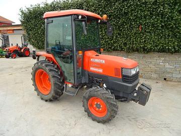 trattore Kubota L3200