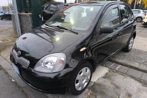 Toyota Yaris 1.0i 16V cat 5 porte Sol
