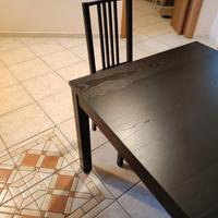 Tavolo allungabile con sedie