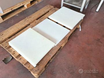 3 taglieri in teflon per alimenti usati