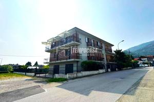 APPARTAMENTO CON GIARDINO E BOX!!