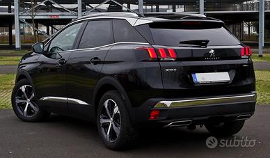 Peugeot 3008 gt line 2017-18 in ricambi