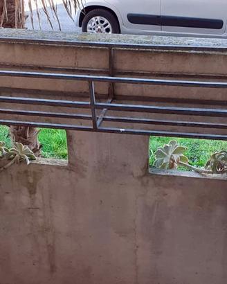 Fioriera in ferro da balcone terrazza