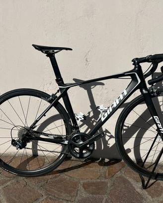 Giant advanced tcr
