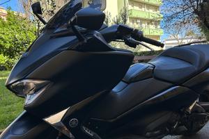 Yamaha T-Max 530