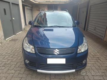 Suzuki SX4 Blu del 2009 con gancio