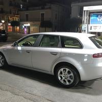 Alfa romeo 159 sportwagon anno 2009. Km 221.000