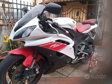 Yamaha R6 anno 2008 