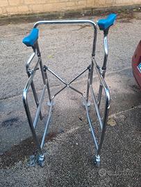 Deambulatore ascellare