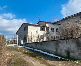 Casa indipendente panoramica sulla vallata