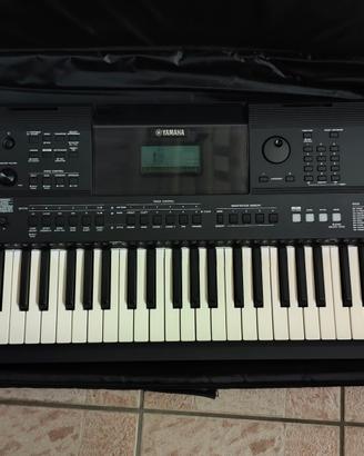 Tastiera Yamaha PSR EW400