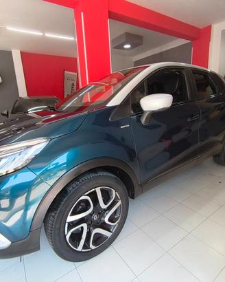 Renault Captur dCi 8V 90 CV EDC Sport Edition