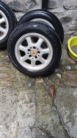 Pneumatici estivi con cerchi