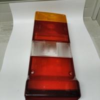 PLASTICA FARO POSTERIORE DESTRO ARIC 44365000 AUTO