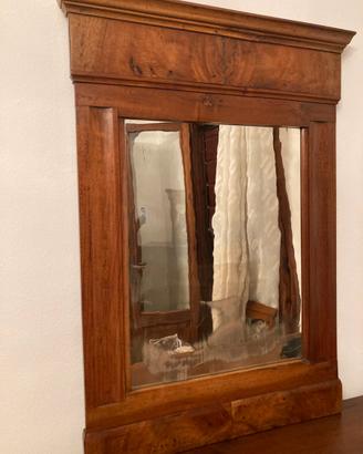Antica specchiera con cornice in legno massello