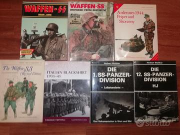 Lotto libri uniformi tedesche WW2