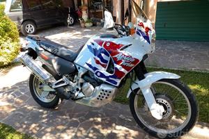 AFRICA TWIN 750 07 Asi