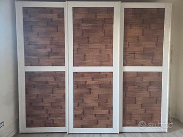 Armadio in legno 