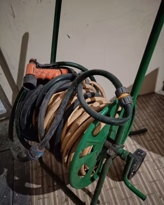 carrello avvolgitubo per giardino 