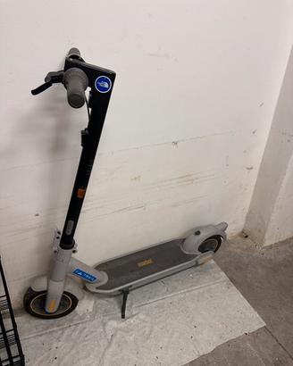 Monopattino elettrico Ninebot Segway MaxG30le