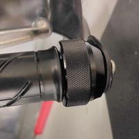 Cruise control di tipo meccanico per  moto.