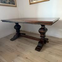 Tavolo stile spagnolo