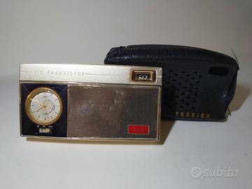 RADIO VINTAGE TOSHIBA WATCH 6C-600  CON CUSTODIA