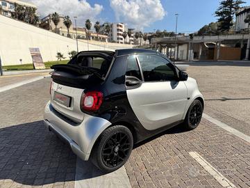 Smart Fortwo 453 Cabrio 1.0 71 CV Twinamic