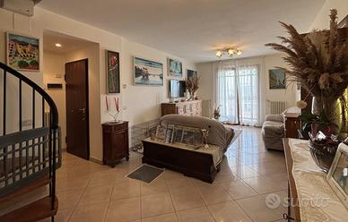 Trilocale+sottotetto+garage