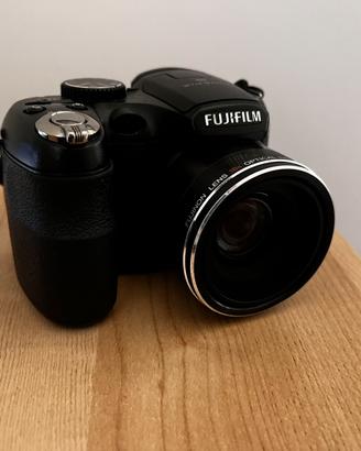 FUJIFILM compatta