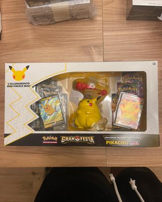 Pokemon Collezione Premium Figure - Pikachu VMAX