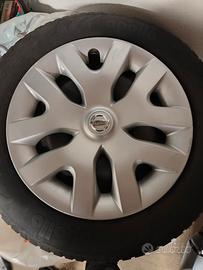   4 Gomme invernali con cerchi  in Ferro 