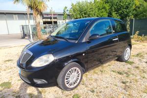 Lancia Ypsilon 1.4 Argento Ecochic GPL