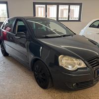 Volkswagen Polo 1.2/60CV 5p. Trendline NEOPATENTAT