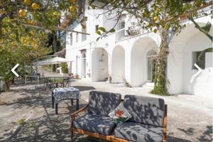 Villa costiera amalfitana