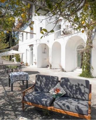 Villa costiera amalfitana