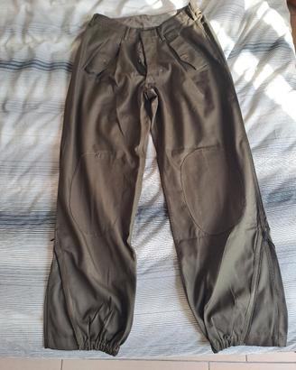 Pantaloni verde militare taglia 46