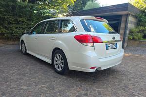 SUBARU Legacy 2.0D Boxer AWD – Sicurezza, Trazione