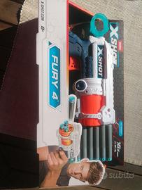 Pistola xshot fury 4
