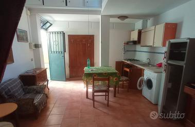 Bilocale in Via Saracinesco, Setteville Nord