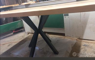 Arredo artigianale con legno pregati