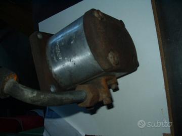 Pompa idraulica Bosch 0510 725347 per Deutz 912