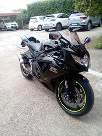 Suzuki gsxr750