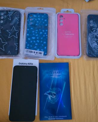 samsung A05S usato con cover 