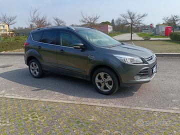 EURO 6B FORD KUGA 2.0TDCi 4WD TITANIUM 