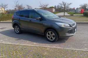 EURO 6B FORD KUGA 2.0TDCi 4WD TITANIUM 