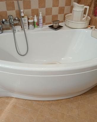 Vasca da bagno in vetroresina
