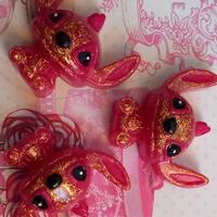 Stitch portachiavi in resina (rosso)